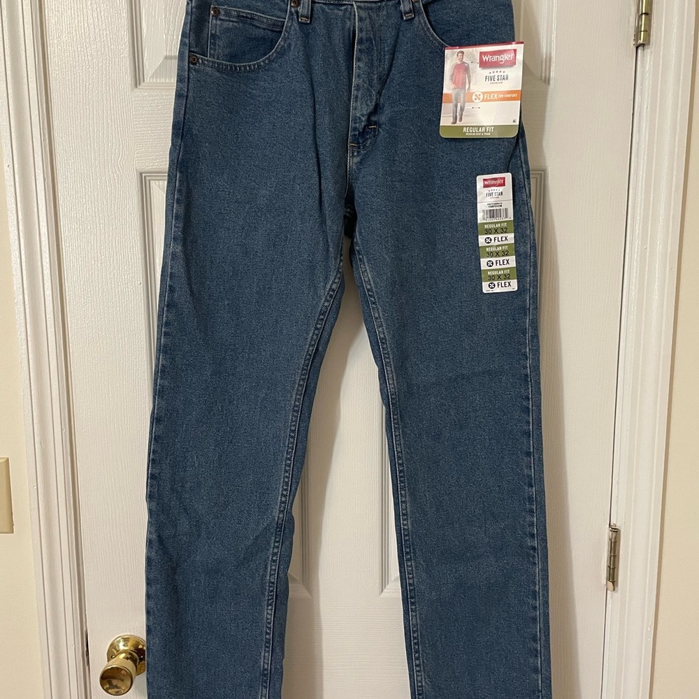 Wrangler Men's Regular Fit Flex Blue Jeans